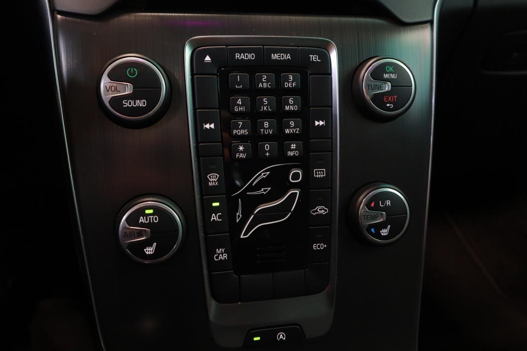 VOLVO V40 Cross Country 2016