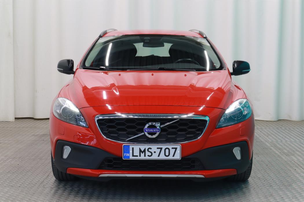 VOLVO V40 Cross Country 2016