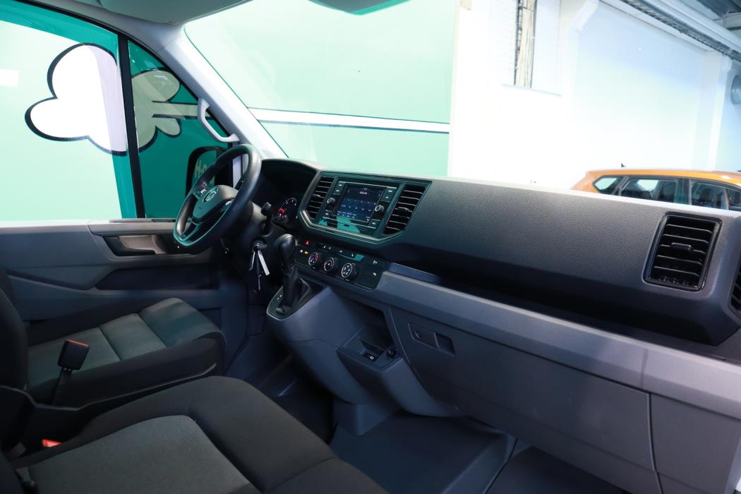 VOLKSWAGEN Crafter 2023