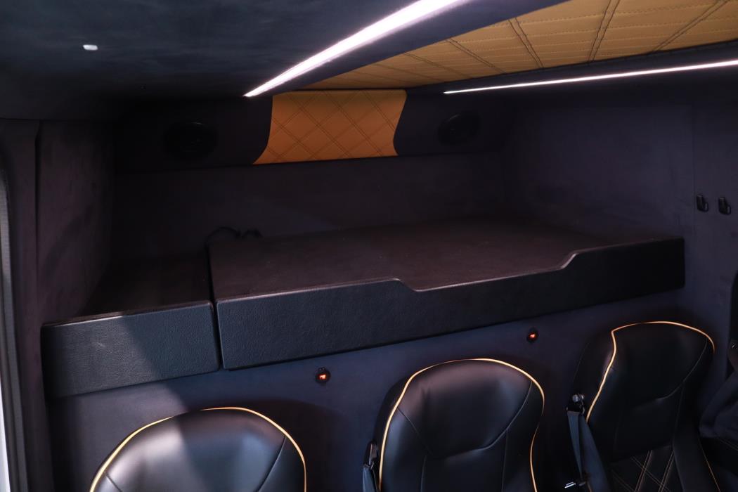 VOLKSWAGEN Crafter 2023