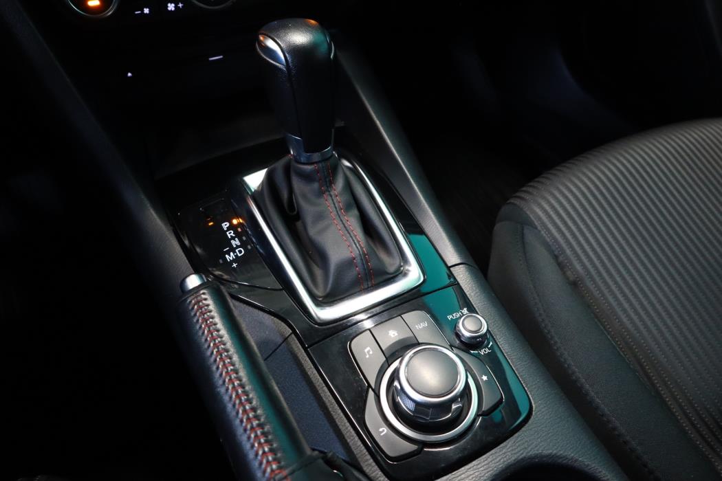 MAZDA 3 2015