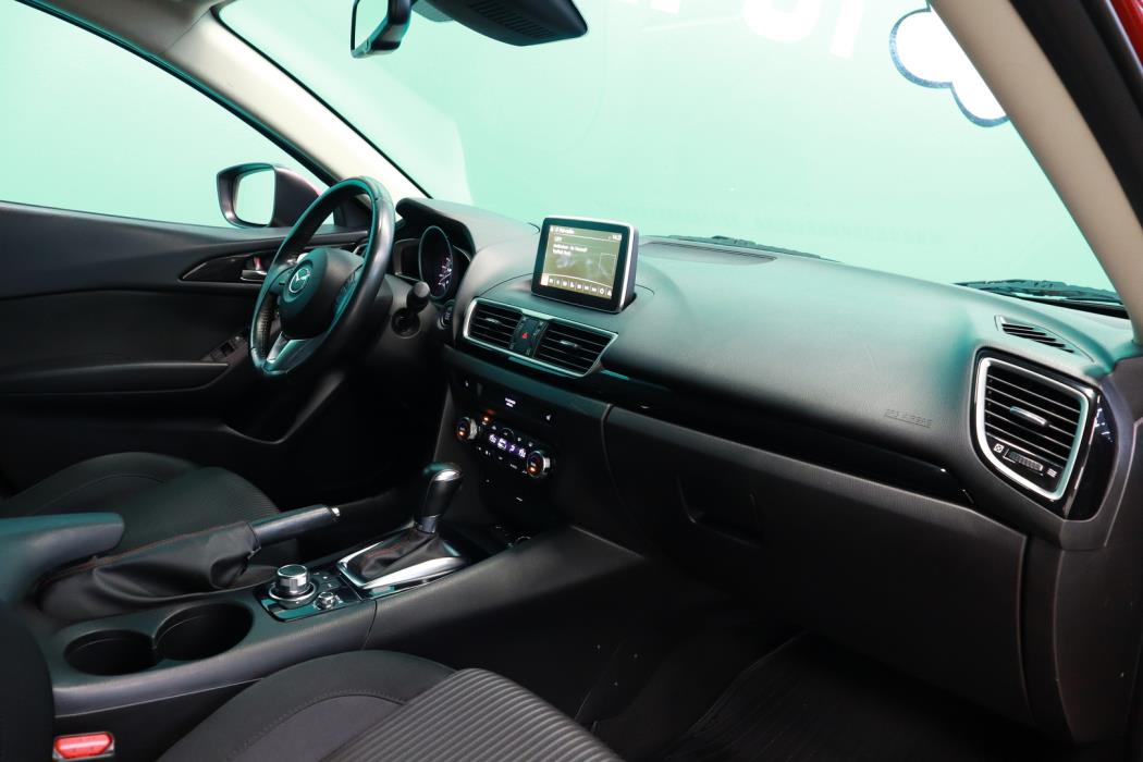 MAZDA 3 2015