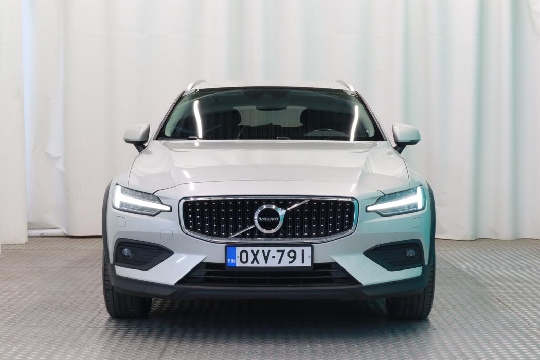 VOLVO V60 Cross Country 2019