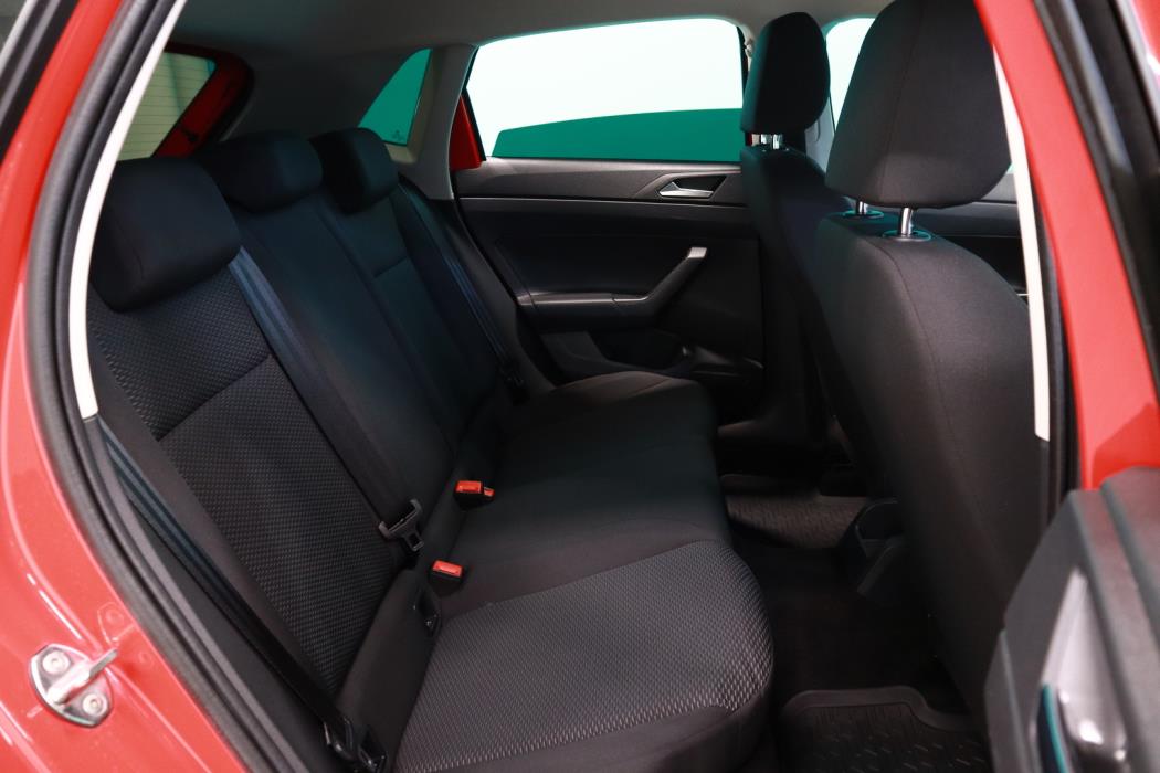 VOLKSWAGEN Polo 2018