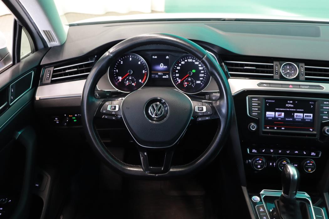VOLKSWAGEN Passat 2015