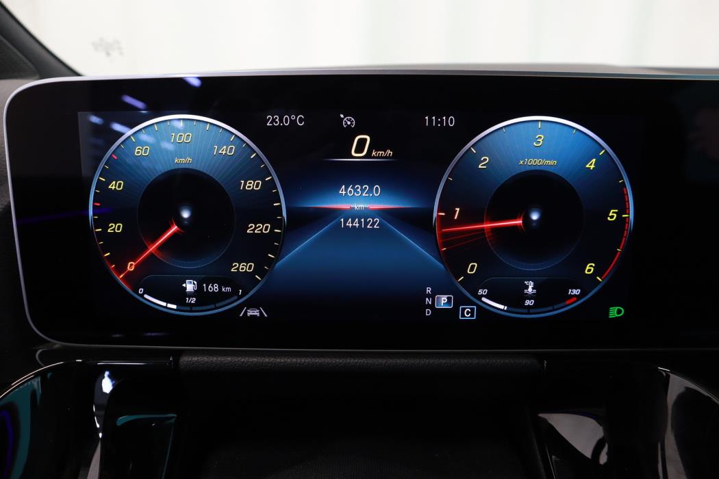 MERCEDES-BENZ GLA 2020