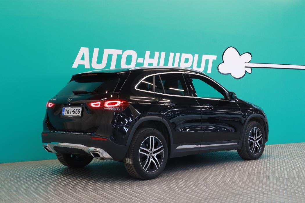 MERCEDES-BENZ GLA 2020