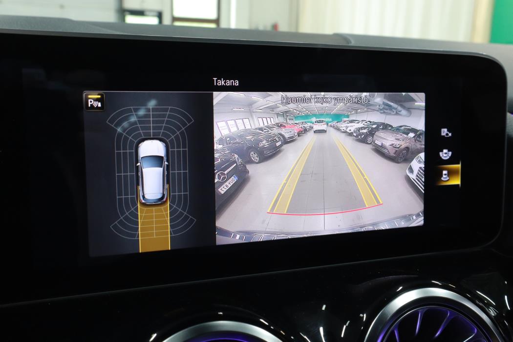MERCEDES-BENZ GLA 2020