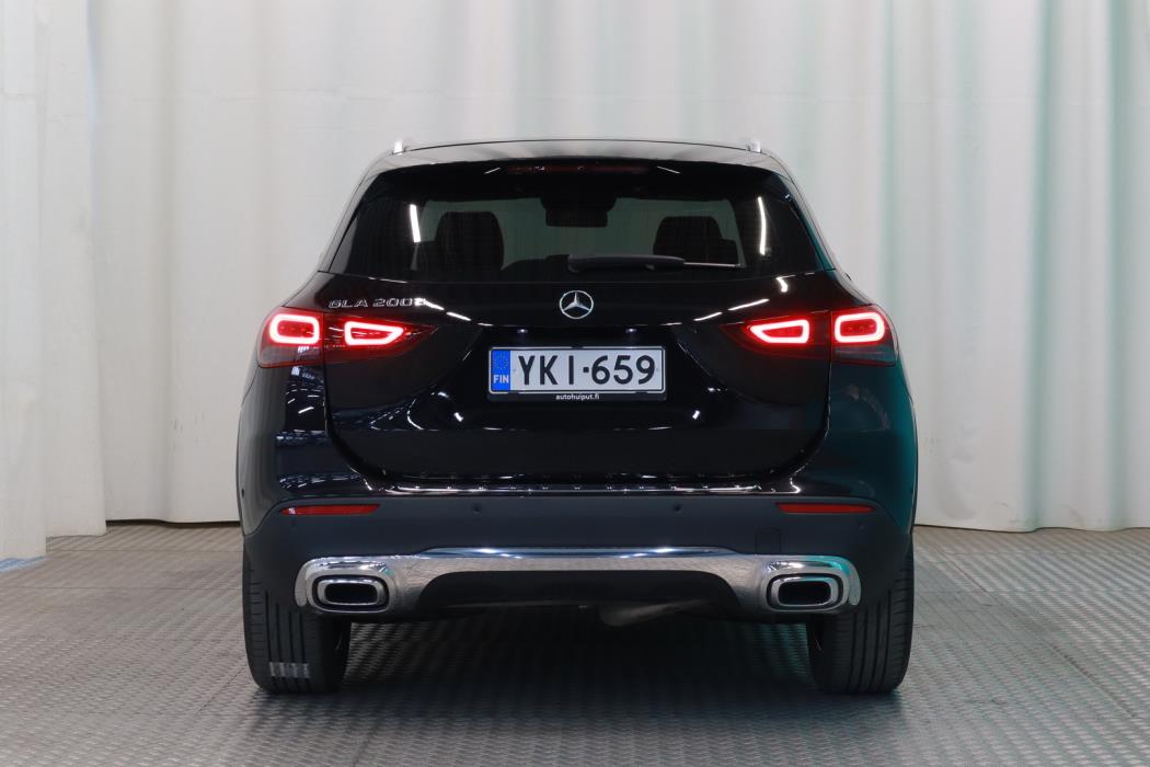MERCEDES-BENZ GLA 2020