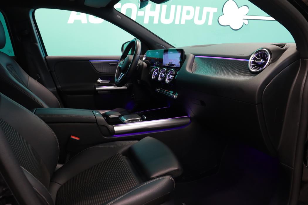 MERCEDES-BENZ GLA 2020