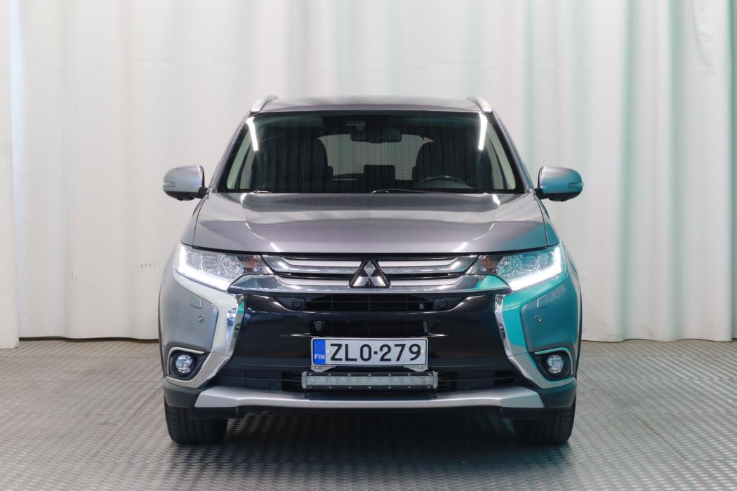 MITSUBISHI Outlander 2017