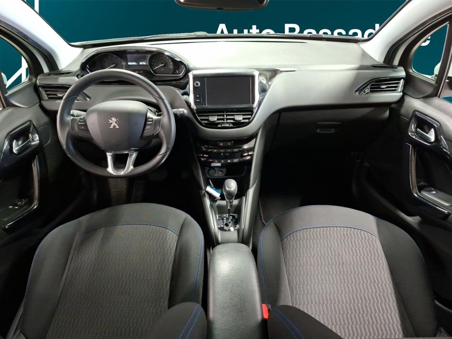 PEUGEOT 208 2019