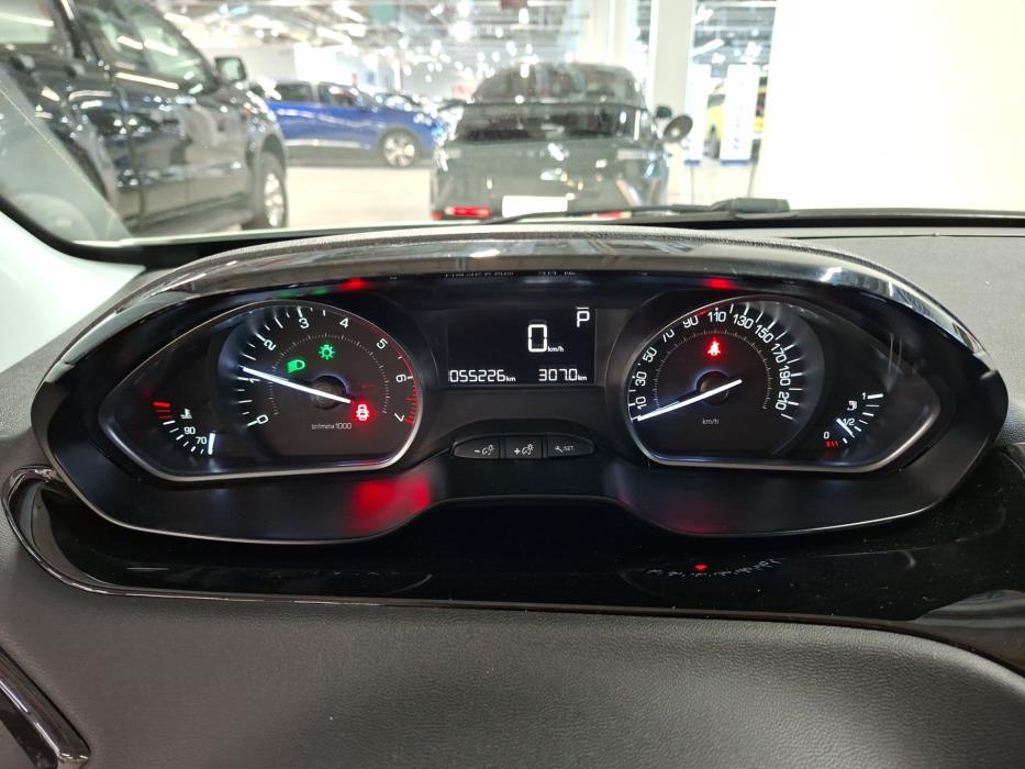 PEUGEOT 208 2019