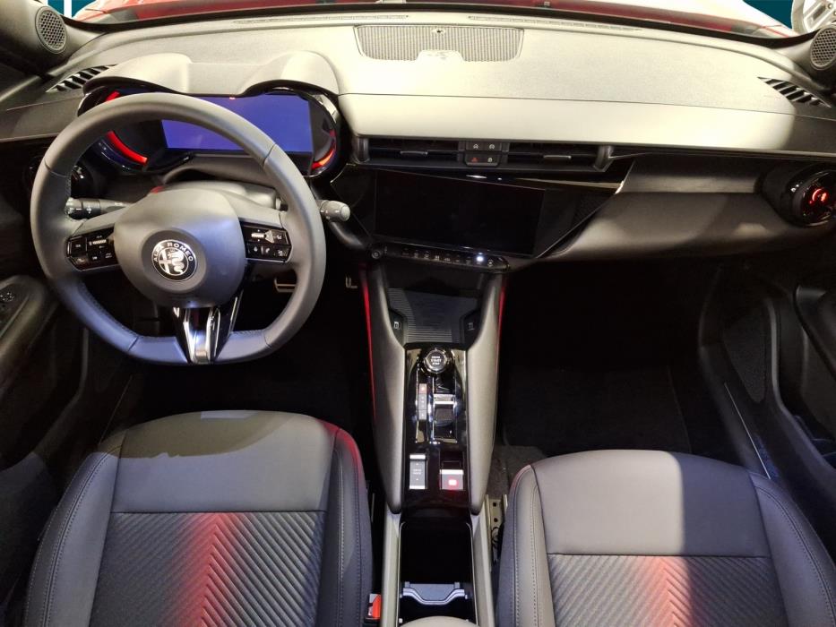 Alfa Romeo Junior 2025