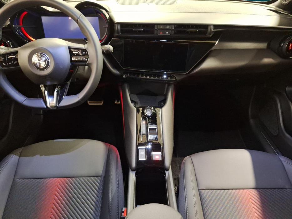 Alfa Romeo Junior 2025