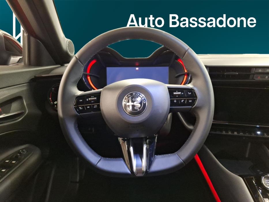 Alfa Romeo Junior 2025