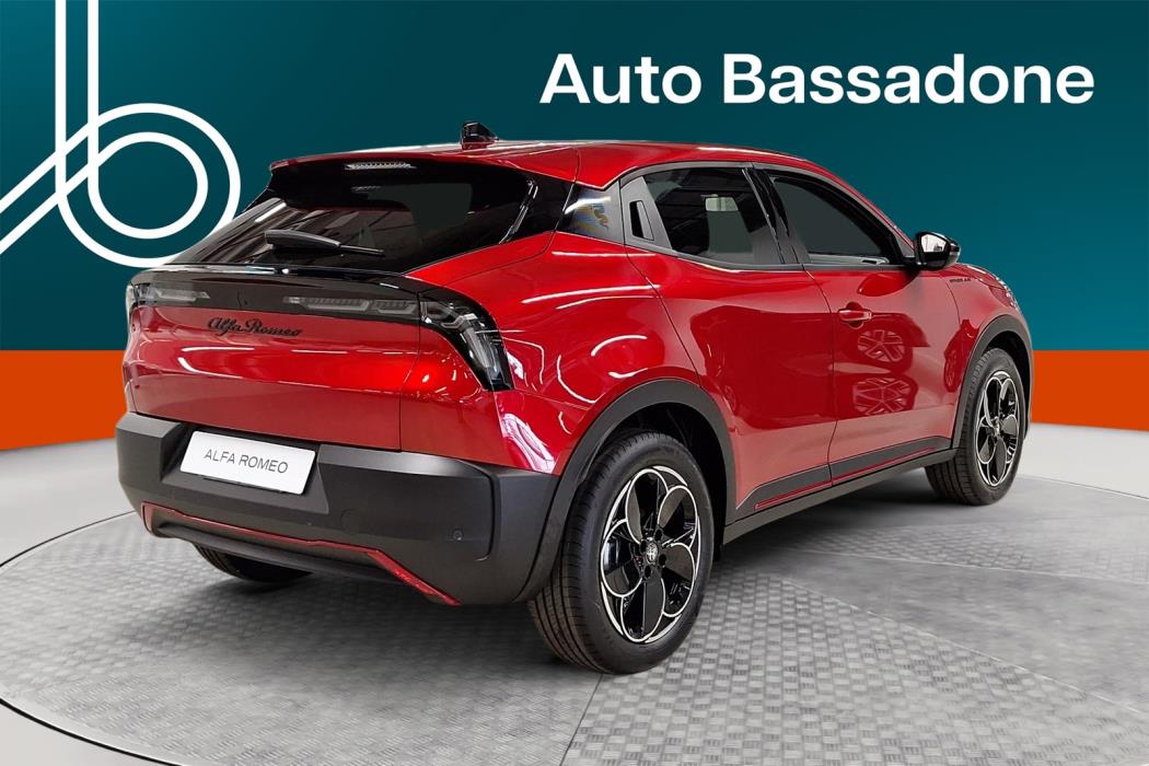 Alfa Romeo Junior 2025