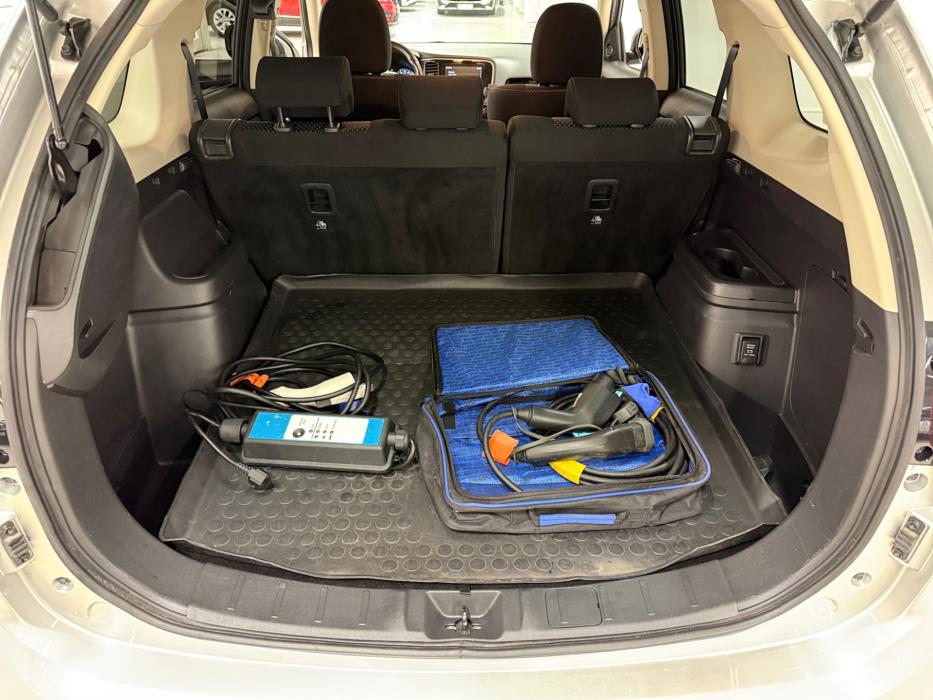 MITSUBISHI Outlander PHEV 2021