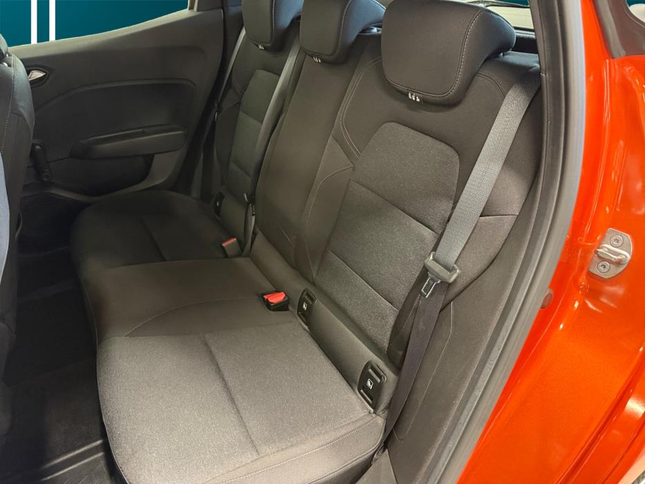 RENAULT Clio 2023