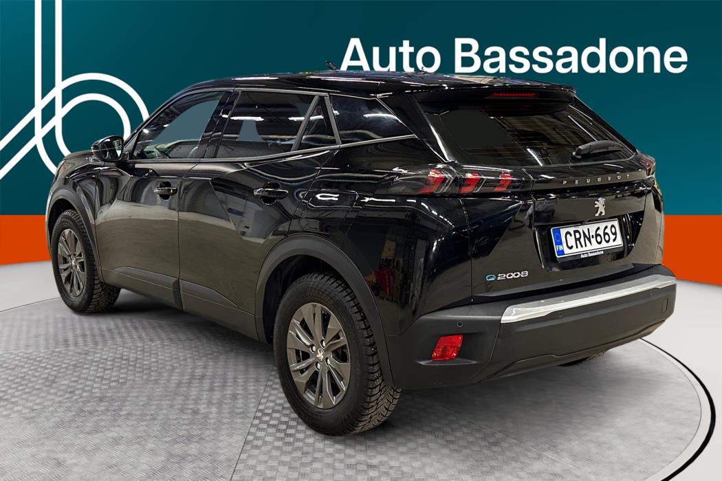 PEUGEOT e-2008 2023