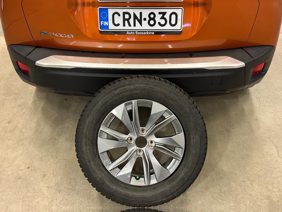 Peugeot e-2008 2023