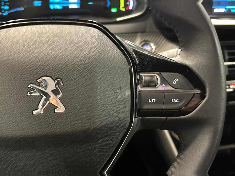 Peugeot e-2008 2023