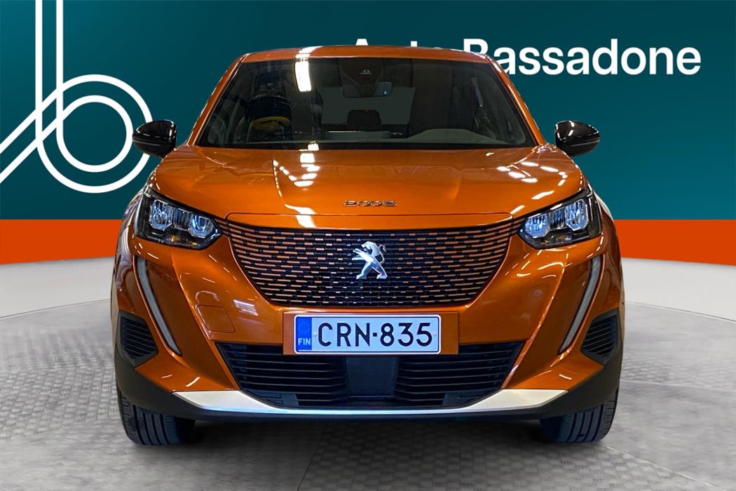 PEUGEOT e-2008 2023