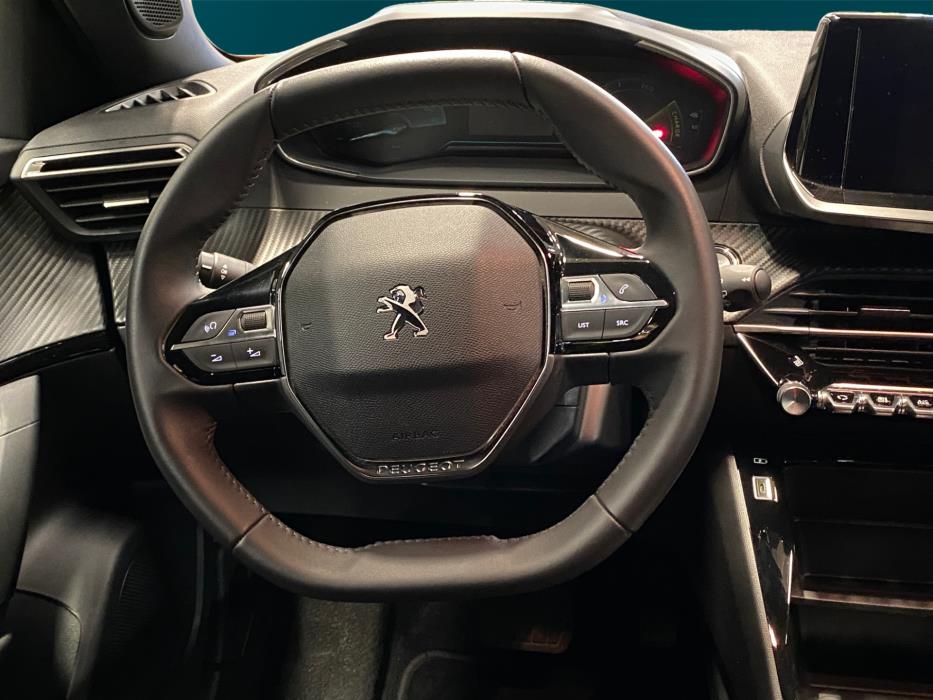 Peugeot e-2008 2023