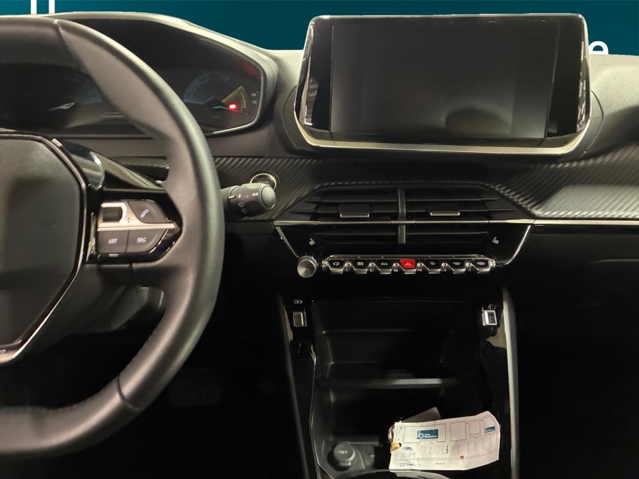 PEUGEOT e-2008 2023