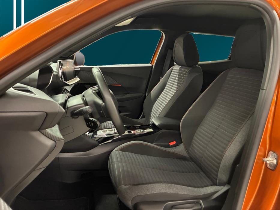 PEUGEOT e-2008 2023