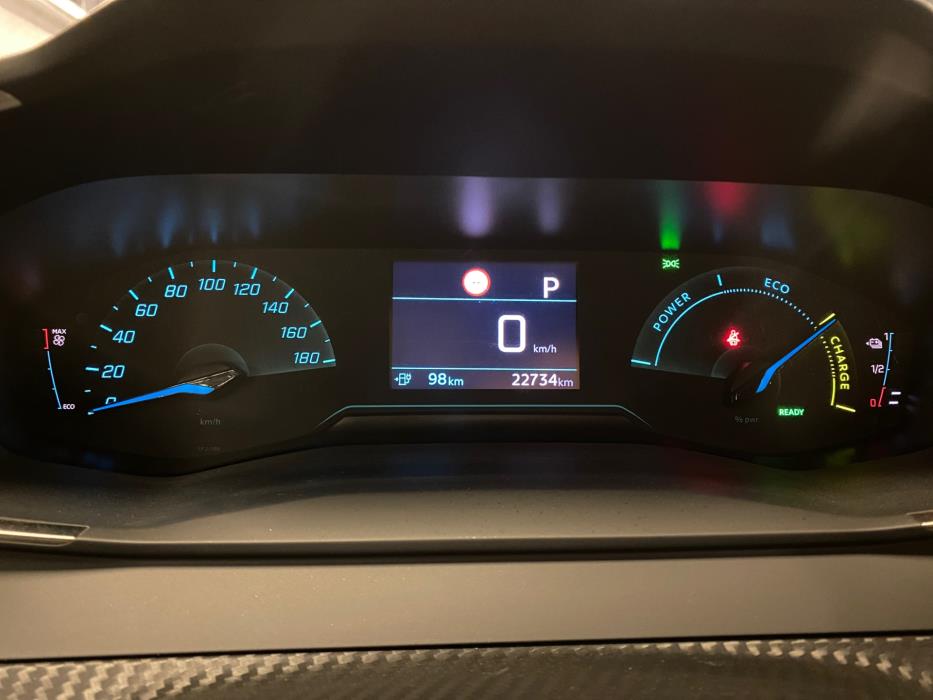 Peugeot e-2008 2023