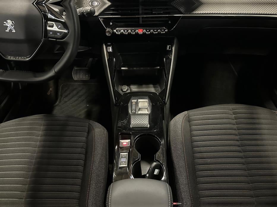 Peugeot e-2008 2023