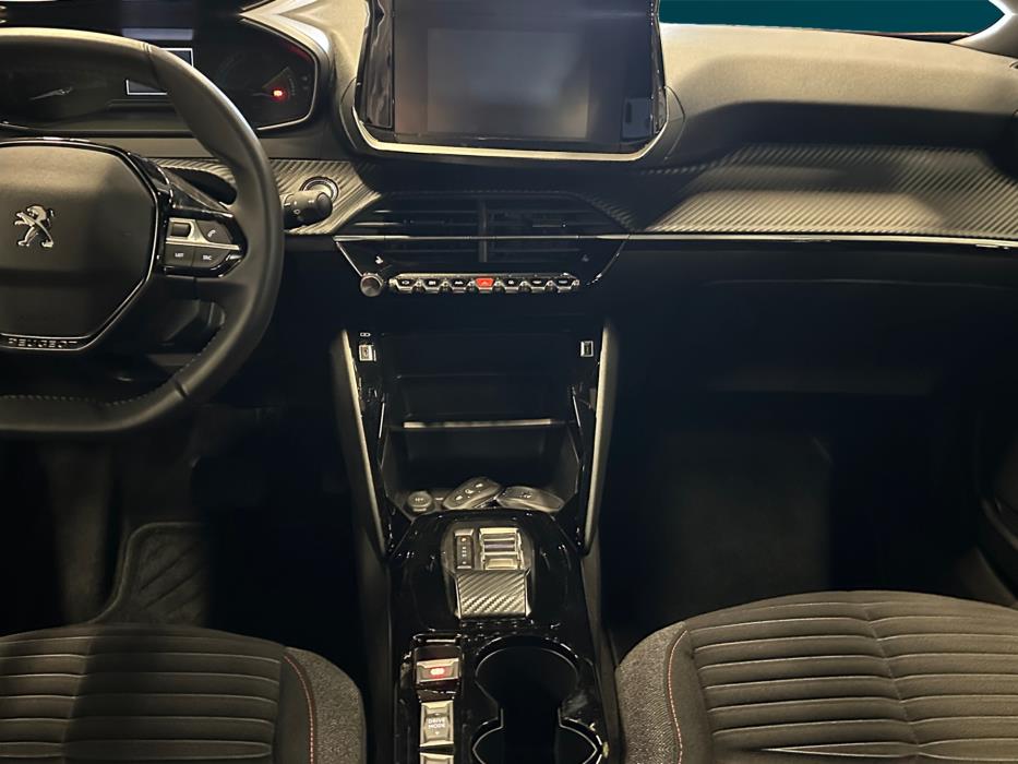 PEUGEOT e-2008 2023