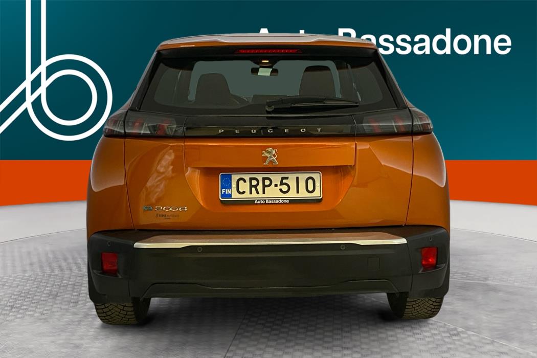 PEUGEOT e-2008 2023