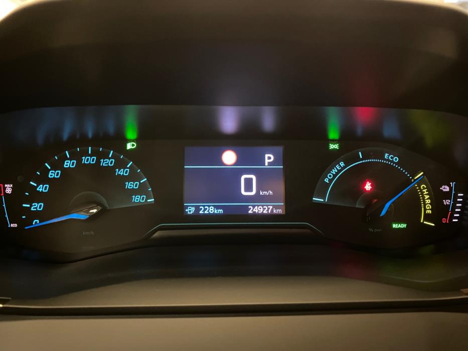Peugeot e-2008 2023