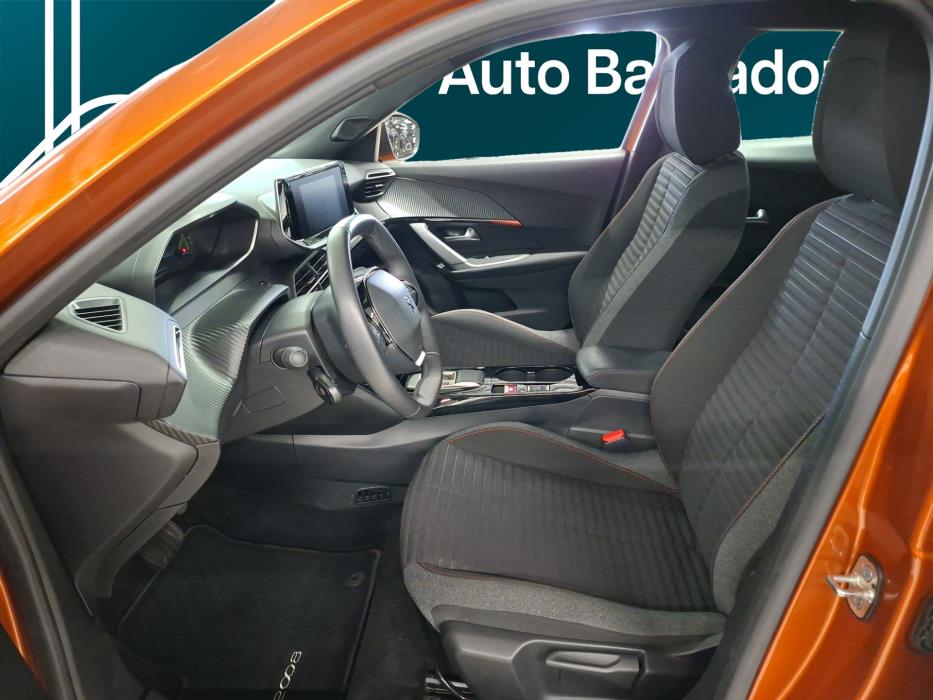 PEUGEOT e-2008 2023