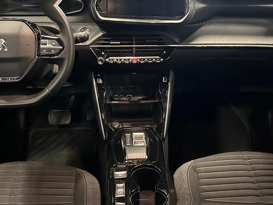 Peugeot e-2008 2023