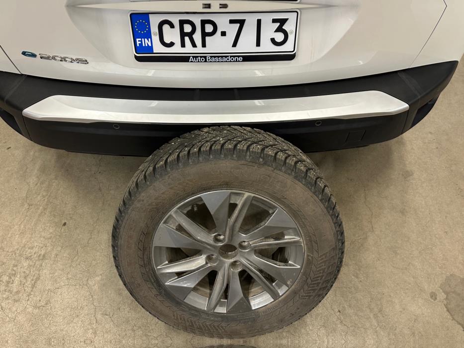 Peugeot e-2008 2023