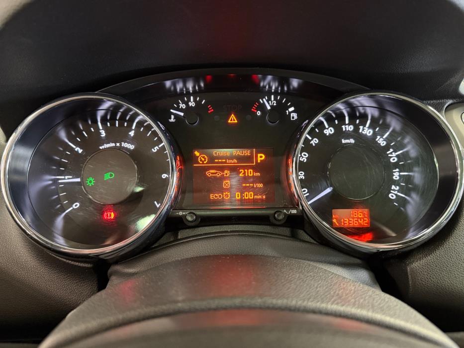 Peugeot 5008 2015