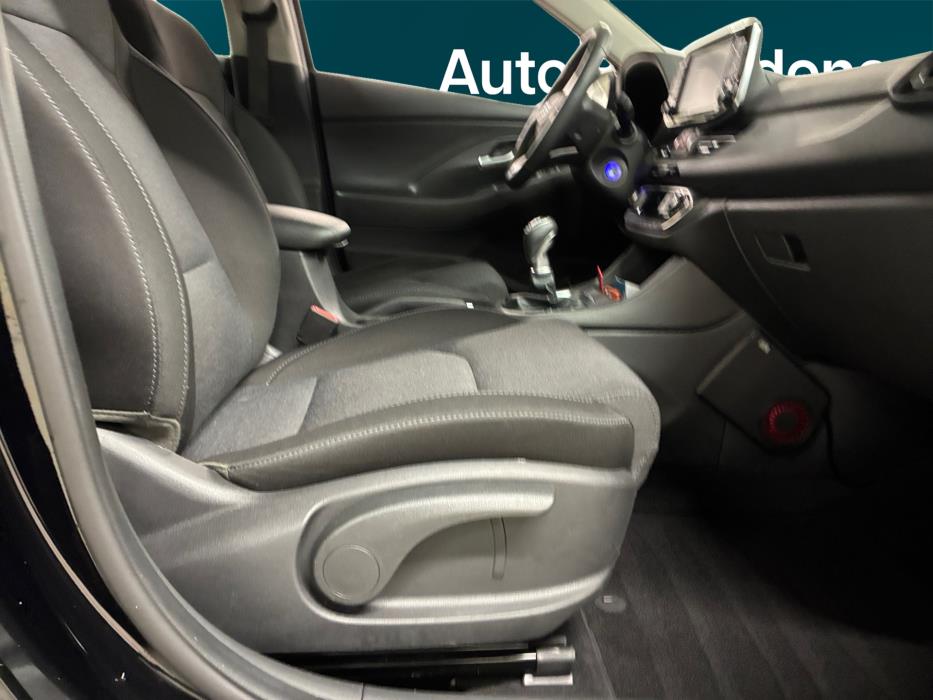 HYUNDAI i30 Hatchback 2023