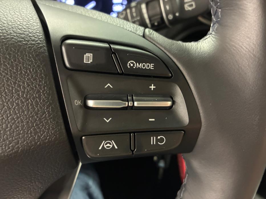 HYUNDAI i30 Hatchback 2023