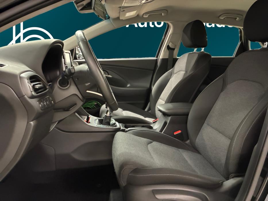 HYUNDAI i30 Hatchback 2023