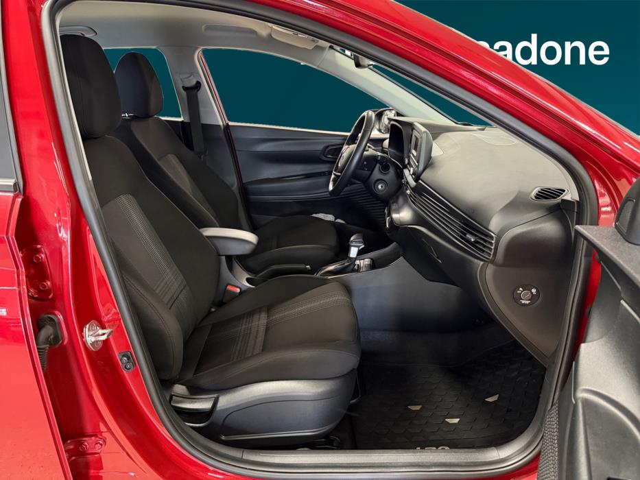 HYUNDAI i20 Hatchback 2021