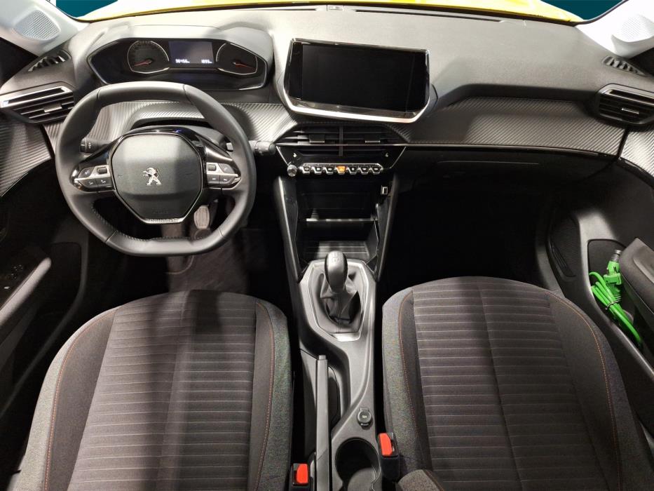 PEUGEOT 208 2022