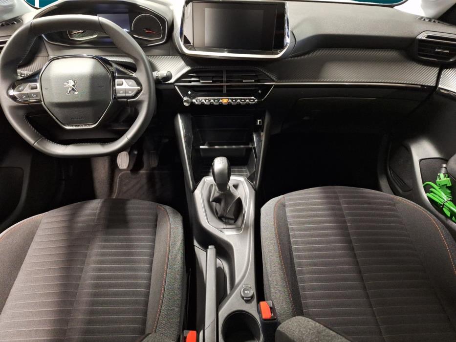 PEUGEOT 208 2022