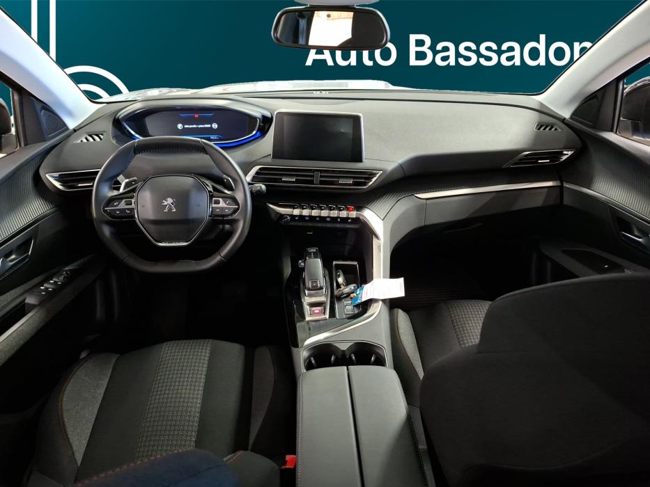 Peugeot 3008 2022