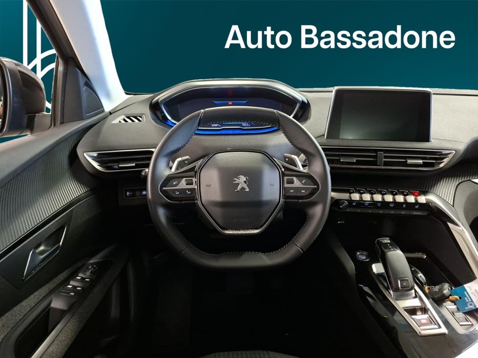 Peugeot 3008 2022