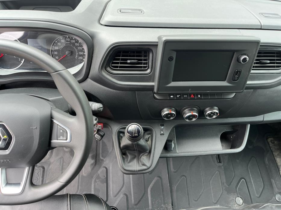 RENAULT Master 2023