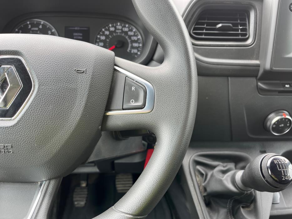 RENAULT Master 2023
