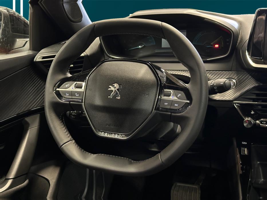 Peugeot e-2008 2023